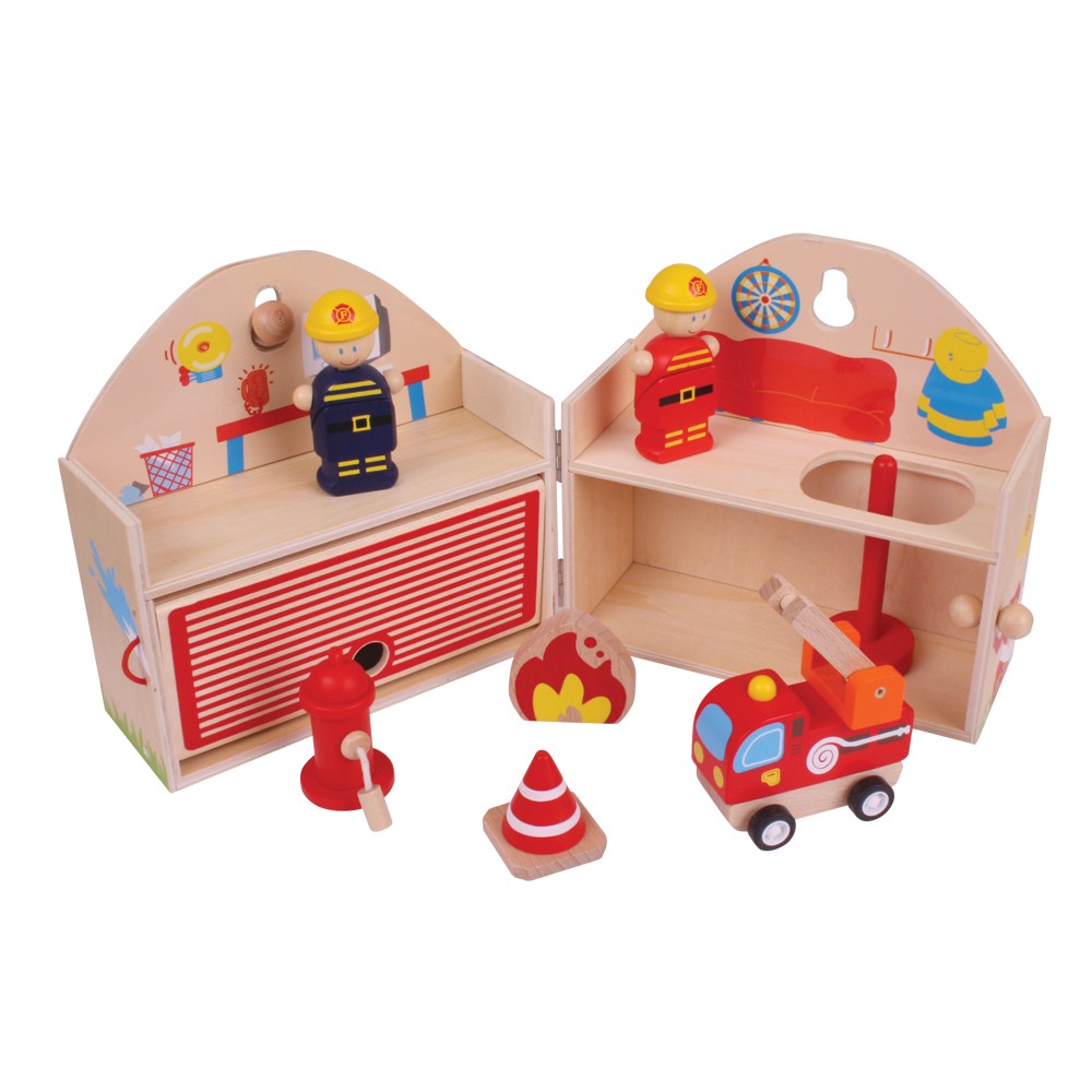 overdracht regionaal Adelaide Draagbaar houten speelhuisje Brandweerkazerne inclusief alle accessoires  bij Elly's Speelgoedkraam