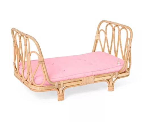 poppie-toys-rotan-poppenbedje-roze-matras