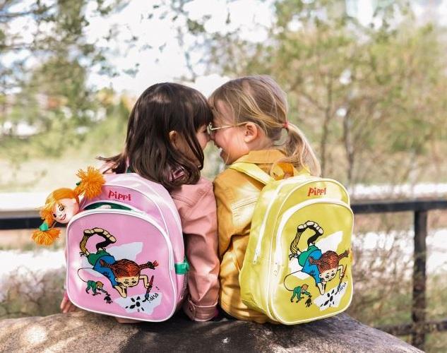 pippi-langkous-rugzak-roze-nieuw