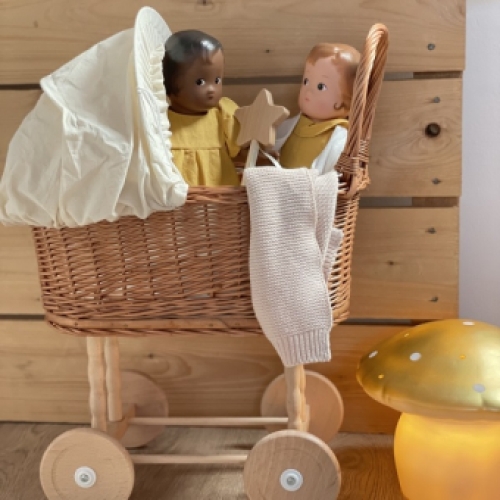 rieten poppenwagen ecru met dekentje